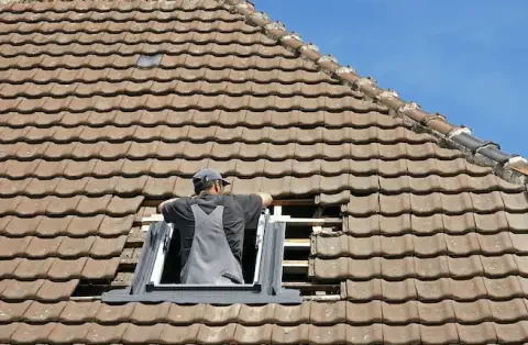 Pose de velux - Salles-Arbuissonnas-en-Beaujolais